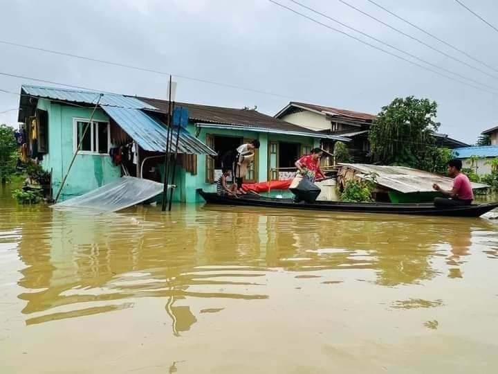 (ပဲခူးမြို့ရှိ ရပ်ကွက်အချို့၌ ရေကြီးမှုမြင်ကွင်းများ။ ဓာတ်ပုံ - CJ)