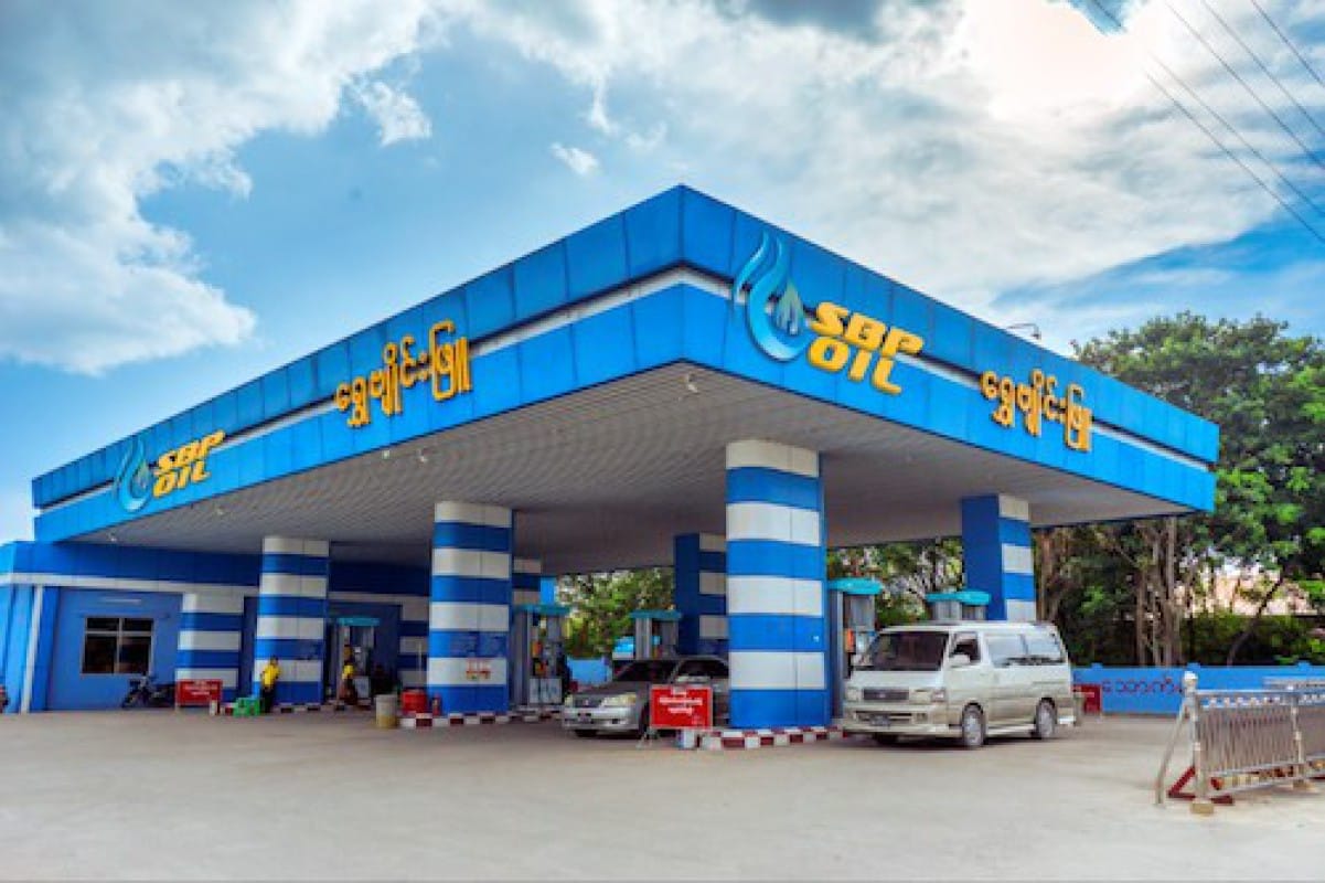ရွှေဗျိုင်းဖြူ စက်သုံးဆီဆိုင်