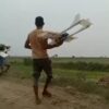 (စစ်ကောင်စီတပ်အား တိုက်ခိုက်ရန်ပြင်ဆင်နေသည့် ဒေါင်းတမာန်လေကြောင်းစစ်ဆင်ရေးရဲဘော်များအား တွေ့ရစဥ်)