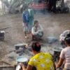 (ကနီမြို့နယ်ရှိ စစ်ဘေးရှောင်ပြည်သူများအား တွေ့ရစဉ်။ ဓာတ်ပုံ - AFP)