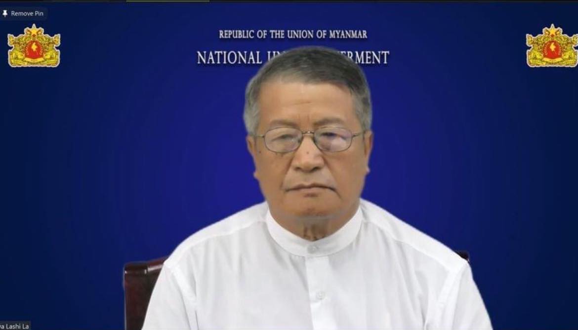 စစ်အာဏာရှင်စနစ် အမြစ်ပြတ်ချေမှုန်းရေး နိုင်ငံရေးနှင့်စစ်ရေးကို ဟန်ချက်ညီ လျှောက်လှမ်းနိုင်ရန်လိုဟု ယာယီသမ္မတပြော
