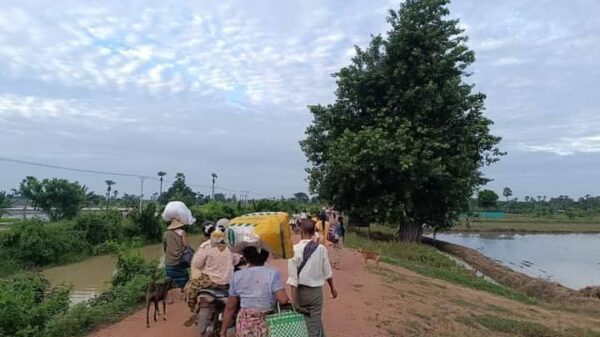 (စစ်ကိုင်းတိုင်းမှ စစ်​ဘေး​ရှောင်ပြည်သူ​တွေ။ဓါတ်ပုံ-ခင်ဦးမြို့နယ်သတင်းမှန်ပြန်ကြား​ရေး၊CJ)
