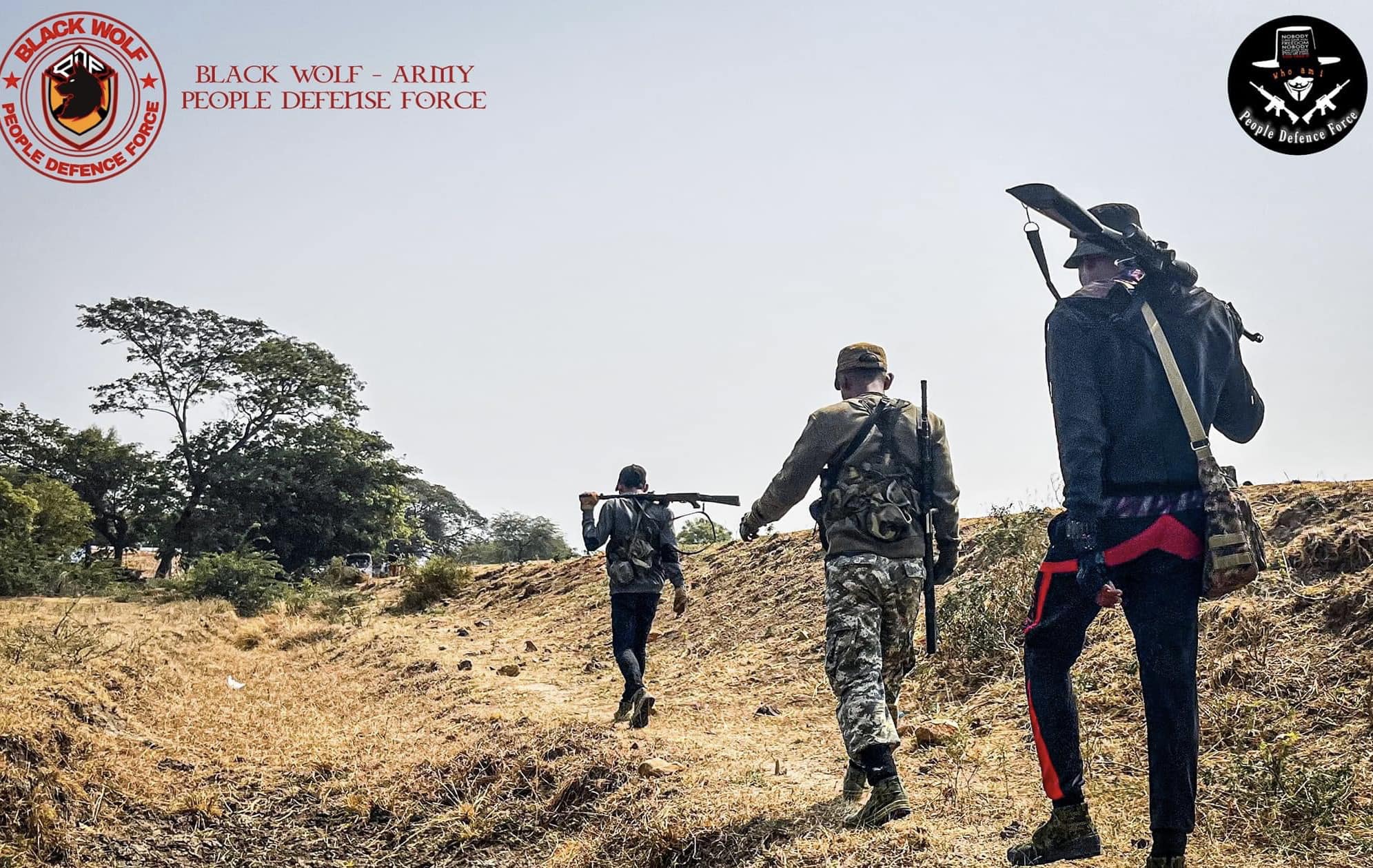(BLACK WOLF - ARMYတပ်ဖွဲ့မှ ရဲဘော်များအား တွေ့ရစဉ်။ ဓာတ်ပုံ - BLACK WOLF - ARMY)