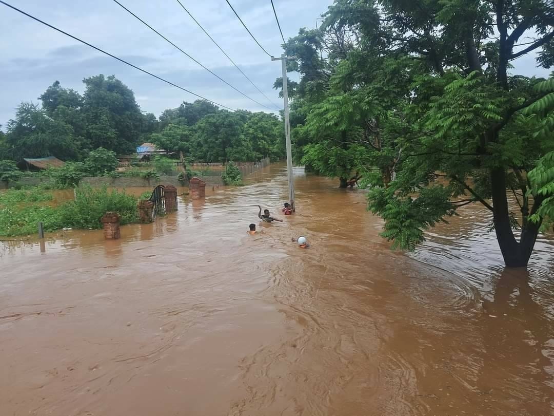မန္တလေးမှာ ရေကြီးရေလျှံ