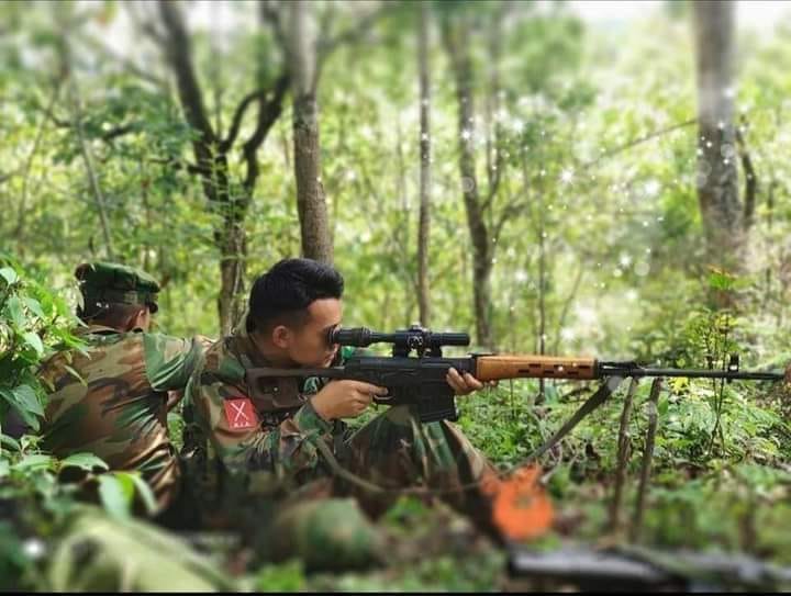 (​ရှေ့တန်းတစ်​နေရာမှ KIA တပ်ဖွဲ့ဝင်တစ်ဦး။ဓါတ်ပုံ-CJ)