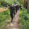 (စစ်ဆင်ရေးသွားရောက်နေသော ဗိုလ်ကျားရိုင်း ပြည်သူ့ကာကွယ်ရေးအဖွဲ့၏ ရဲဘော်များအား တွေ့ရစဥ်။ ဓာတ်ပုံ - Cj)