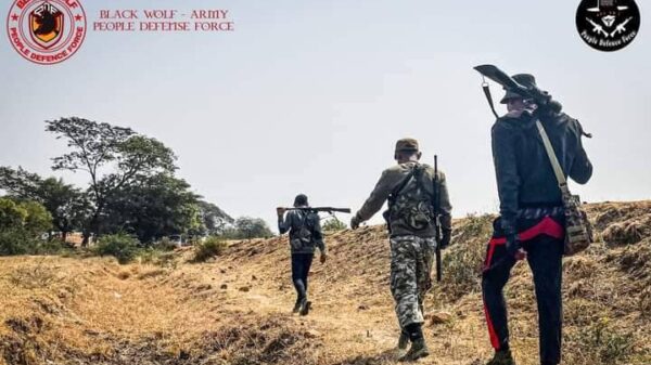 (BLACK WOLF - ARMY အဖွဲ့ရဲဘော်များအား စစ်ဆင်ရေးတစ်ခုတွင် တွေ့ရစဥ်။ဓာတ်ပုံ-BLACK WOLF - ARMY)
