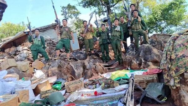 (စစ်​ကောင်စီတပ်ထံမှ သိမ်းပိုက်ရရှိ​သောစခန်းများ၊လက်နက်ခဲယမ်းနှင့် စစ်တပ်သုံးပစ္စည်းများ။ဓါတ်ပုံ-The Kokang)