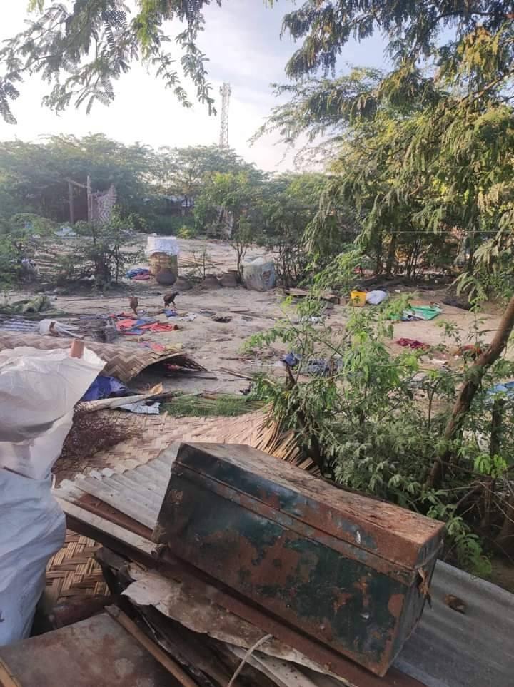(ဖယ်ရှားခံရသော အောင်ဇေယျာရပ်ကွက်ရှိနေအိမ်များအား တွေ့ရစဥ်။ ဓာတ်ပုံ-ဒေသခံ)