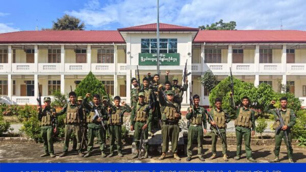 (သိန္နီမြို့ထွေအုပ်ရုံးကို MNDAAနှင့် မဟာမိတ်တပ်များ ပူးပေါင်းသိမ်းပိုက်ပြီးနောက် တွေ့ရစဥ်။ ဓာတ်ပုံ - The Kokang)