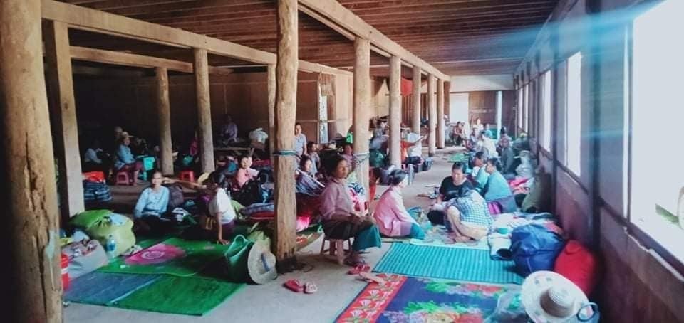 စစ်ရှောင်ပြည်သူတွေကိုတွေ့ရစဉ်
