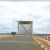 (တကောင်း-ထီးချိုင့်-အင်းတော်လမ်း​ပေါ်တွင်ရှိ​သော ဧရာဝတီမြစ်ကူးတံတား ထီးချိုင့် ကို​တွေ့ရစဥ်။ ဓါတ်ပုံ-CJ)