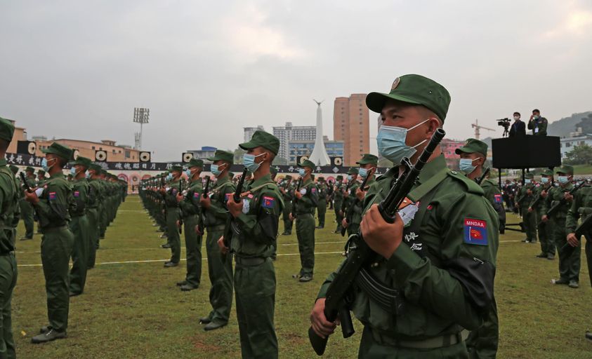 (ကိုးကန့်တပ်(MNDAA)မှ ရဲဘော်များအား တွေ့ရစဉ်။ ဓာတ်ပုံ - MNDAA)