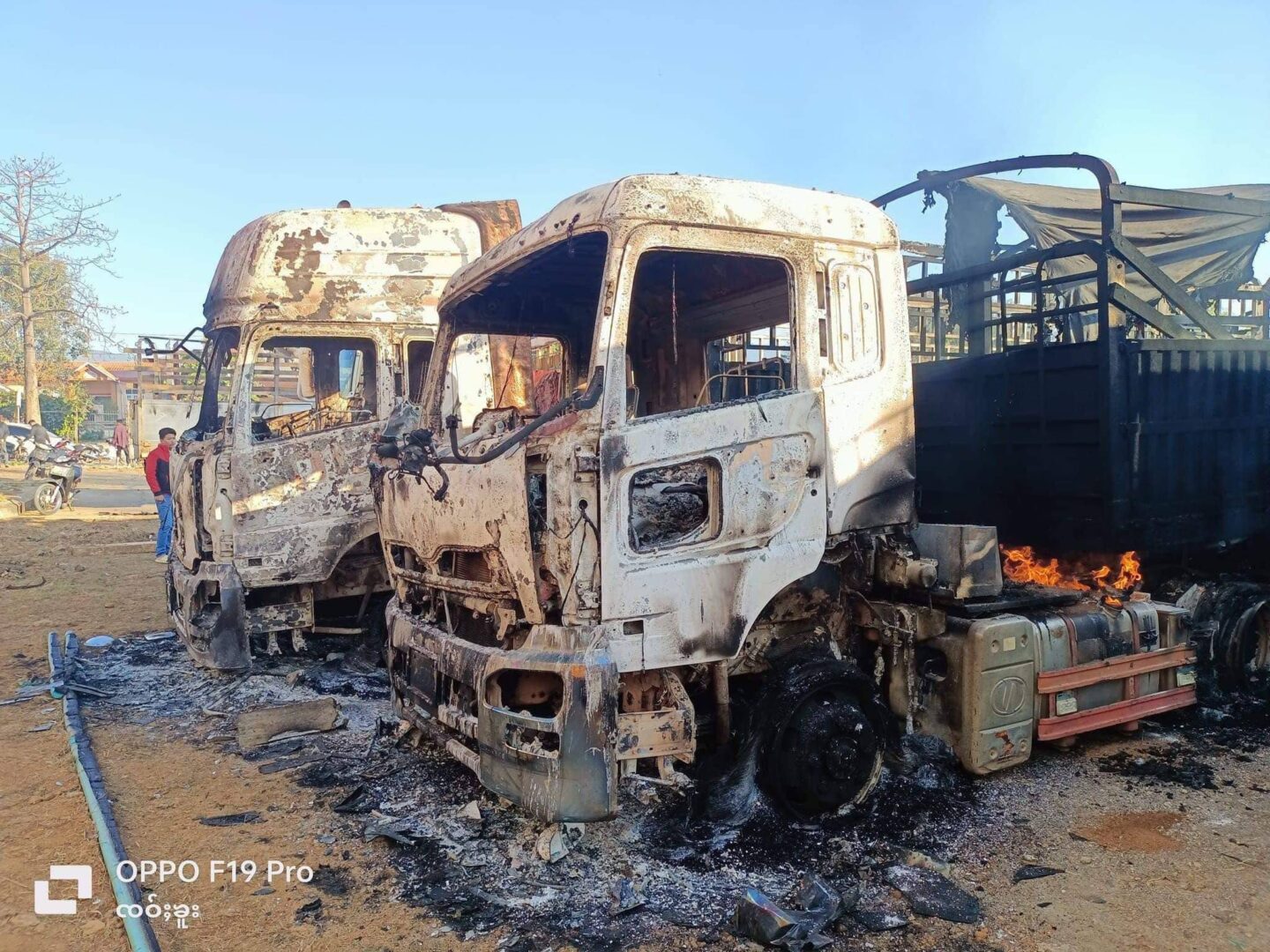 (စစ်ကောင်စီက ကျောက်မဲမြို့အဝင်တိုးဂိတ်အား လေကြောင်းမှတိုက်ခိုက်ပြီးနောက် တွေ့ရစဥ်။ ဓာတ်ပုံ - CJ)