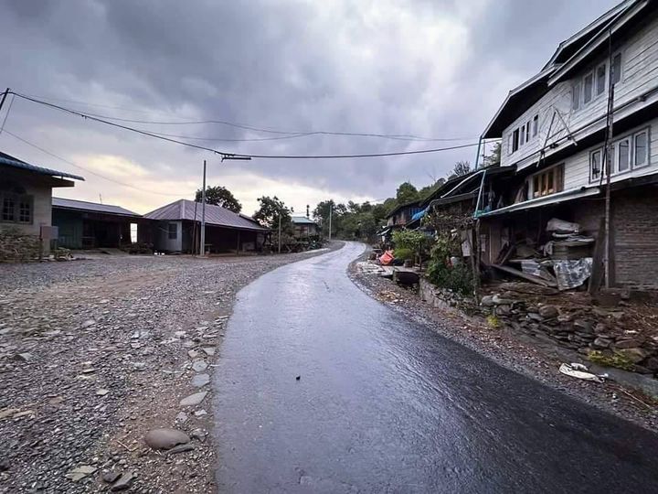 (က​လေး-သိုင်းငင်းလမ်းပိုင်းတစ်​နေရာ။ဓါတ်ပုံ-Taingen)