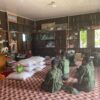 (မူဆယ်မြို့ (၁၀၅)မိုင်အနီးရှိ ဘုန်းတော်ကြီးနှင့်သာသနာကျောင်းများအား AAကစားနပ်ရိက္ခာများ လှူဒါန်းနေစဉ်။ ဓာတ်ပုံ - AA)