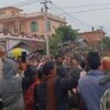 (​အောင်ပွဲရ KIA တပ်ဖွဲ့ဝင်များကို ကြိုဆို​နေ​သောပြည်သူများ။ဓါတိပုံ-CJ )