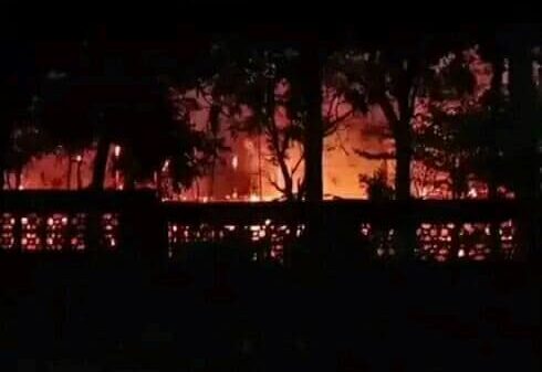 နေအိမ်မီးရှို့ဖို့ စစ်ကောင်စီတပ် ကြံစည်တဲ့သက်သေတွေ ကျားဖြူစစ်ကြောင်းတွေ့ရှိ