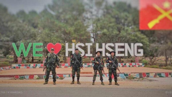 (ဆီဆိုင်မြို့အတွင်း PNLA တပ်ဖွဲ့ဝင်များကို မြို့အားထိန်းချုပ်လိုက်ပြီး​နောက်​တွေ့ရစဥ်/ စစ်​ကောင်စီက ဗုံကြဲ​သော​ကြောင့် လွယ်ထွဲဘုန်းတော်ကြီးကျောင်း ပျက်စီး​နေမှု။ ဓါတ်ပုံ-PNLA news & info)