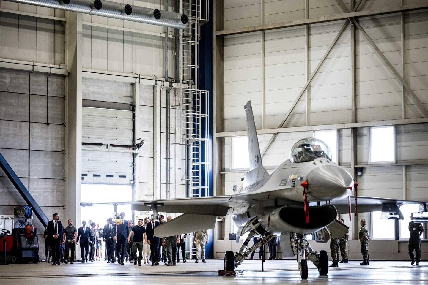 MiGတွေအစား F-16တွေ မောင်းနှင်ရတာ Nokiaကနေ iPhone ပြောင်းကိုင်ရသလိုပဲလို့ ယူကရိန်း တိုက်လေယာဉ်မှူးပြော