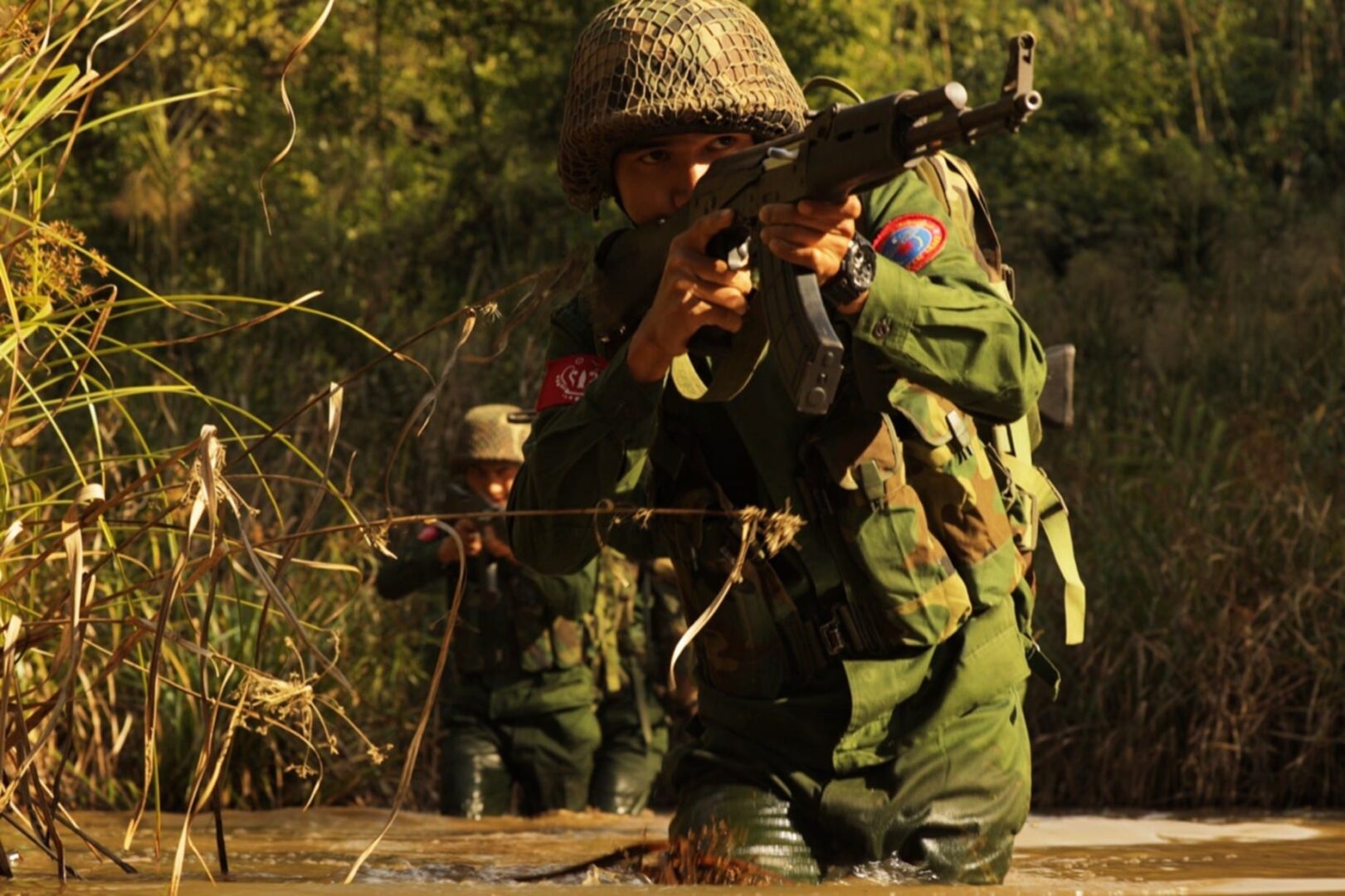 AAတပ်ဖွဲ့ဝင်များ