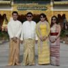 (ရွှေဗျိုင်းဖြူအုပ်စု ၏ဥက္ကဋ္ဌ ဦးသိန်းဝင်းဇော် ၊ဇနီး ဒေါ်တင်မင်းလတ် ၊သမီး သိမ့်ဝင်းထက် ၊သား ဝင်းပိုင်ကျော်တို့ကို ​တွေရစဥ် ။ဓါတ်ပုံ-​ရွှေဗျိုင်းဖြူ ၊ သိန်းဝင်း​ဇော်​ဖေစ်ဘွခ်)