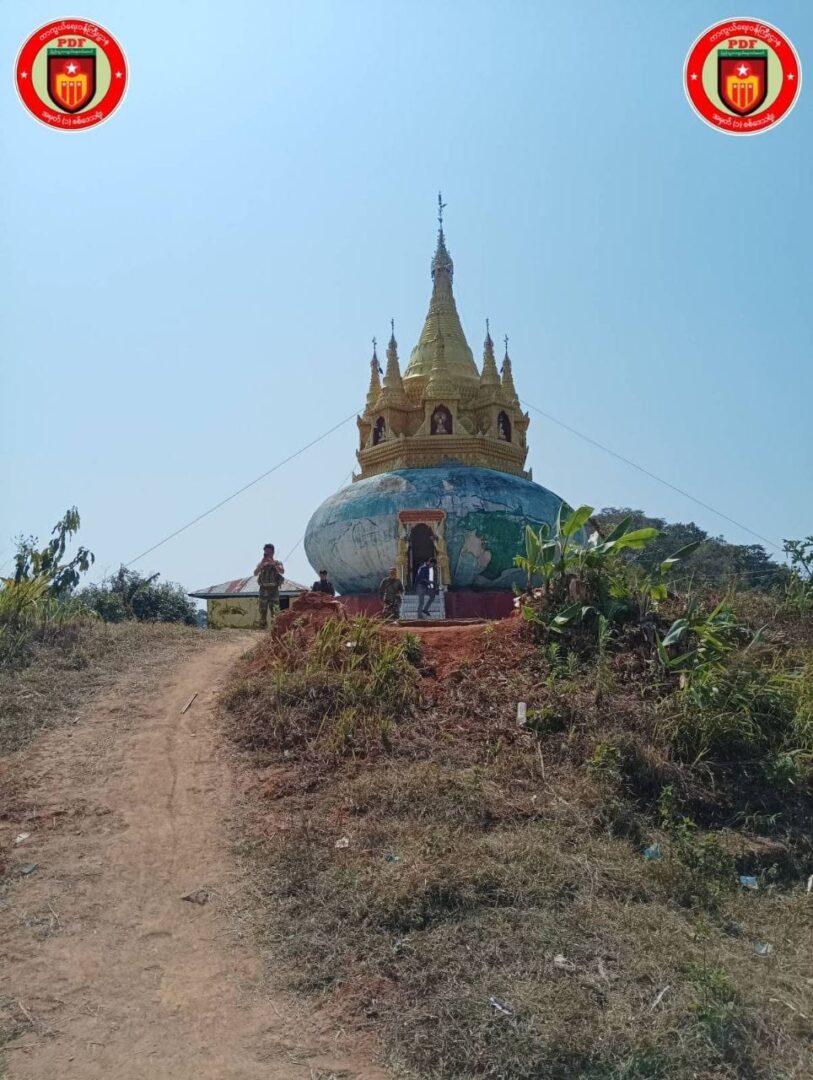 (ရှမ်းနီတပ်-SNA ထံမှ သိမ်းဆည်းရရှိသောလက်နက်ခဲယမ်းများနှင့် SNA တပ်စွဲခဲ့သောဘုရား။ဓါတ်ပုံ-အမှတ် (၁)စစ်ဒေသ)