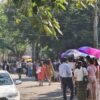 (ထိုင်းသံရုံး​ရှေ့တွင် ဗီဇာ​လျှောက်ထားရန်တန်းစီ​နေသူများကို ​ဖေ​ဖော်ဝါရီ ဒုတိယပါတ်က​တွေ့ရစဥ်။ဓါတ်ပုံ-People's Spring)