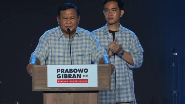 အင်ဒိုနီးရှား ရွေးကောက်ပွဲမှာ အနိုင်ရခဲ့ကြောင်း ကာကွယ်ရေး ဝန်ကြီး ပရာဘိုဝို ကြွေးကြော်