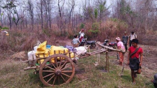 (ပြီးခဲ့သည့် ၂၀၂၃က သပိတ်ကျင်းမြို့နယ်အတွင်း တိုက်ပွဲများကြောင့် တိမ်းရှောင်ခဲ့ရသည့်ပြည်သူများအား တွေ့ရစဥ်။ ဓာတ်ပုံ - CJ)