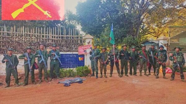 (ယခုနှစ် ဇန်နဝါရီ လကုန်ပိုင်းတွင် PNLA က ဆီဆိုင်မြို့ရှိ စစ်​ကောင်စီတပ်စခန်းများကိုတိုက်ခိုက်သိမ်းပိုက်ပြီး မြို့ကိုထိန်းချုပ်ပြီး​တွေ့ရစဥ်။ဓါတ်ပုံ-PNLA)
