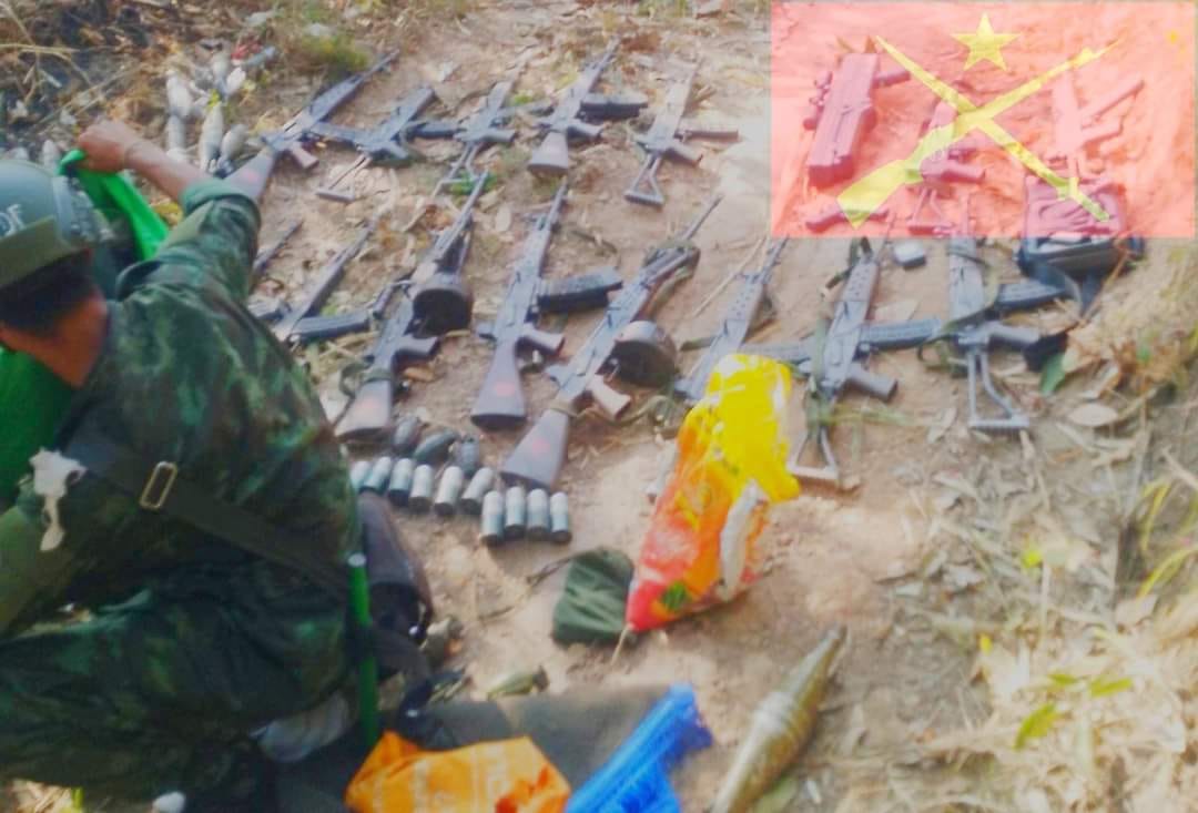 (PNLA တပ်ဖွဲ့ဝင်များ နှင့် ဖေဖော်ဝါရီလနောက်ဆုံးပါတ်တိုက်ပွဲတွင် စစ်ကောင်စီတပ်ထံမှ သိမ်းဆည်းရရှိသောလက်နက်ခဲယမ်းများ။ဓါတ်ပုံ-PNLA News &Info)