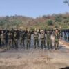 (ကချင်ပြည်နယ်ရှိ စခန်းသိမ်းတိုက်ပွဲတစ်ခုတွင်စစ်​ကောင်စီတပ်ထံမှ သိမ်းဆည်းရရှိ​သောလက်နက်ခဲယမ်းအချို့ နှင့် KIA တပ်ဖွဲ့ဝင်များ ။(ပုံအ​ဟောင်းဖြစ်ပါသည်)/ ဓါတ်ပုံ-Myu Tsaw Kasa)