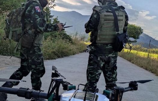 (Federal Wings ဒရုန်းတပ်ဖွဲ့မှ ရဲဘော်များအား တွေ့ရစဉ်။ ဓာတ်ပုံ - Federal Wings)