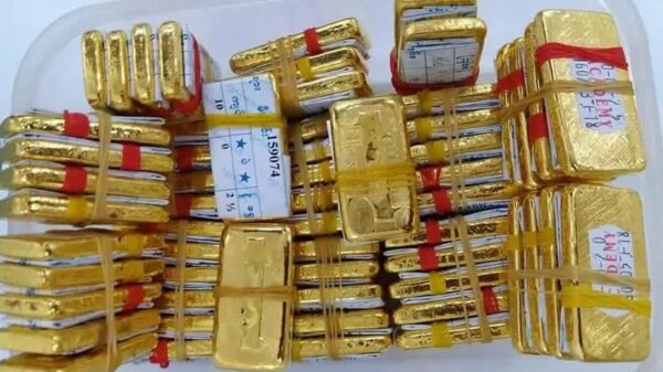 (လက်ရှိပြည်တွင်း​ အ​ခေါက်ရွှေ​ဈေးနှုန်းမှာ သမိုင်းတစ်​လျှောက်အမြင့်ဆုံးအဖြစ်တစ်ကျပ်သားလျင် ကျပ် ၄၅ သိန်းဝန်းကျင်ရှိ နေသည်။ ဓါတ်ပုံ-CJ)