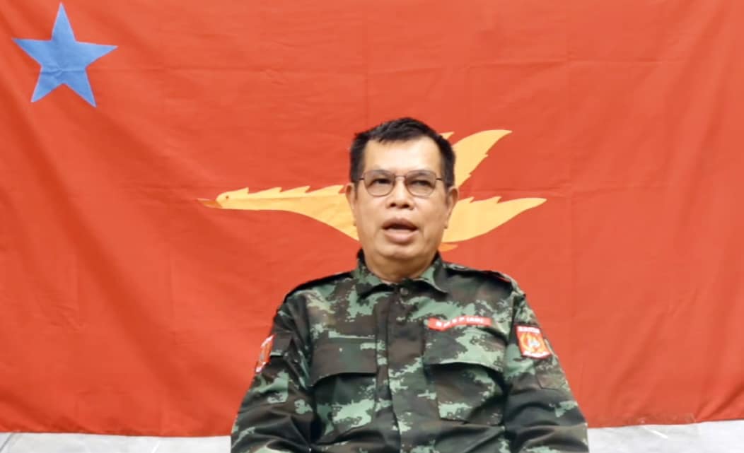 (NMSP-AD ပြောရေးဆိုခွင့်ရှိသူ နိုင်ဗညားမွန်အား တွေ့ရစဉ်။ ဓာတ်ပုံ - File Photo)
