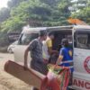 (မိုးမောက်ဒေသခံများ စစ်ဘေးရှောင်လာကြစဉ်။ ဓာတ်ပုံ - သုညသုခ ပရဟိတလူငယ်အသင်း)