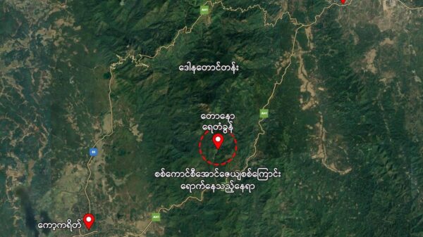 (အောင်ဇေယျစစ်ကြောင်းနှင့် တော်လှန်ရေး ပူးပေါင်းတပ်များ တိုက်ပွဲဖြစ်နေသည့် နေရာမြေပုံအား တွေ့ရစဥ်။)