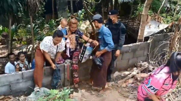 ဘုရားသုံးဆူမြို့မှာ တိုက်ပွဲဖြစ်ပြီးထိုင်းဘက်ခြမ်းထွက်​ပြေးတိမ်း​ရှောင်ကြတဲ့စစ်​ဘေး​ရှောင်အချို့