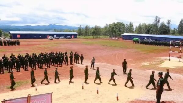 (စစ်ကောင်စီလက်အောက်ခံ PNO ပြည်သူ့စစ်မှ စစ်သားများအား တွေ့ရစဥ်။ ဓာတ်ပုံ -PA O REGION 6)