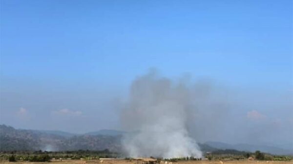 (သံတွဲမြိုနယ်တစ်​နေရာတွင်တိုက်ပွဲဖြစ်ပွားစဥ်။ ဓါတ်ပုံ-CJ)