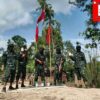 (သာယာဝတီခရိုင် PDF တပ်ရင်း ၃၈၀၂၊ တပ်ခွဲ ၄ မှ ရဲဘော်များအား လက်နက်ခဲယမ်းများနှင့်အတူ တွေ့ရစဥ်။ ဓာတ်ပုံ-UGF/okpo)
