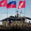 (​ရခိုင်ပြည်နယ်အတွင်း​ရေ​ကြောင်းတိုက်ပွဲတွင် စစ်​ကောင်စီတပ်၏စစ်​ရေယာဥ်များကိုတိုက်ခိုက်သိမ်းပိုက်ခဲ့​သော AA တပ်ဖွဲ့ဝင်များကို​ဖေ​ဖော်ဝါရီလက​တွေ့ရစဥ်။ ဓါတ်ပုံ-AA Info Desk)
