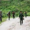 (ကချင်လွတ်လပ်ရေးတပ်မတော် (KIA)မှ ရဲဘေယ်များအား ရှေ့တန်းတနေရာ၌ တွေ့ရစဉ်နှင့်ဇွန် ၁၁ ရက်တွင်KIAသိမ်းပိုက်ခဲ့​​သောစစ်​ကောင်စီ၏ နယ်ခြား​စောင့်စခန်းတစ်ခု။ ဓာတ်ပုံ - KIA)