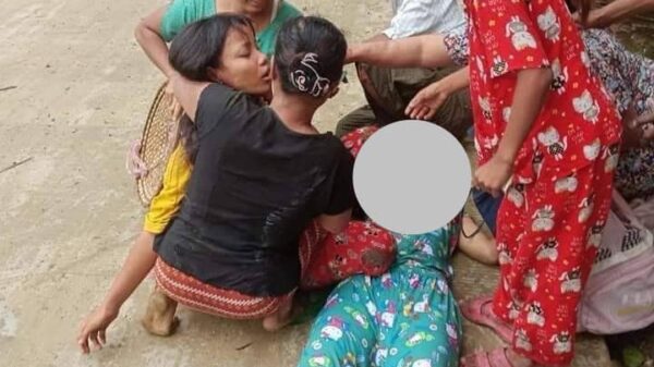 (စစ်ကောင်စီပစ်ခတ်တိုက်ခိုက်မှုကြောင့် ထိခိုက်ဒဏ်ရာရရှိသည့် အရပ်သားပြည်သူအချို့အား တွေ့ရစဉ်။ ဓာတ်ပုံ - CJ)