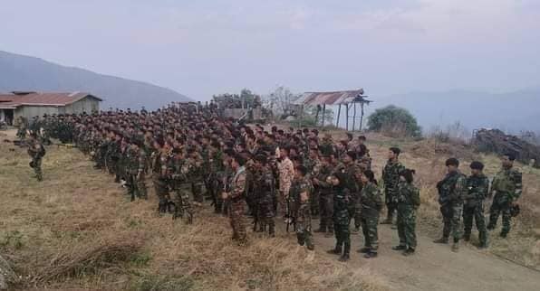 (ချင်းပြည်​ကောင်စီတပ်​ပေါင်းစုမှ တပ်ဖွဲ့ဝင်များ နှင့် ချင်ညီ​နောင်မှ တပ်ဖွဲ့ဝင်များ။ ဓါတ်ပုံ-CDF-VAKOK ၊ Yaw Mang)