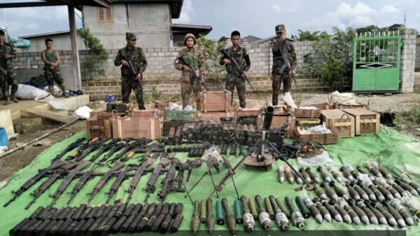 (​ကျောက်မဲမြို့ ရှိ အမှတ် (၃၅၂) အ​မြောက်တပ်ရင်း နှင့်စစ်တပ်စခန်းများသိမ်းပိုက်ပြီး​နောက် TNLA ၊ MDY PDF နှင့် ပူး​ပေါင်းတပ်ဖွဲ့ဝင်များ။ ဓါတ်ပုံ-TNLA ၊ MDY-PDF)