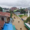 (ဟုမ္မလင်းမြို့ပေါ်တွင် ရေကြီး​ရေလျှံနေသည်ကို ဇူလိုင် ၄ ရက်က​တွေ့ရစဥ်။ ဓါတ်ပုံ-CJ)