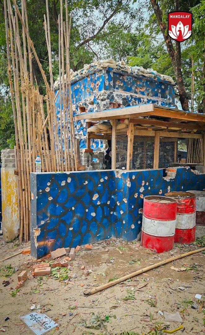 (စဉ့်ကူးမြို့နယ်ရှိ စစ်ကောင်စီ ၏ တပ်စခန်းများအား မန္တလေး PDFက သိမ်းပိုက်ပြီးနောက် တွေ့ရစဉ်။ ဓာတ်ပုံ - မန္တလေး PDF)