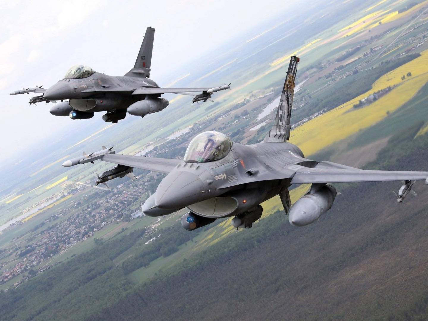 ယူကရိန်းအတွက် F-16 တိုက်လေယာဉ်တွေ ပို့ဆောင်မှု စတင်ပြီလို့ NATO ကြေညာ